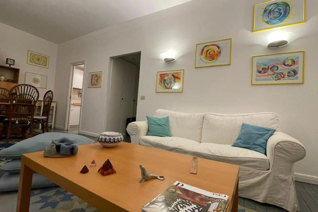 Ferienwohnung Vicolo San Trifone By Hili Rom Exterior foto