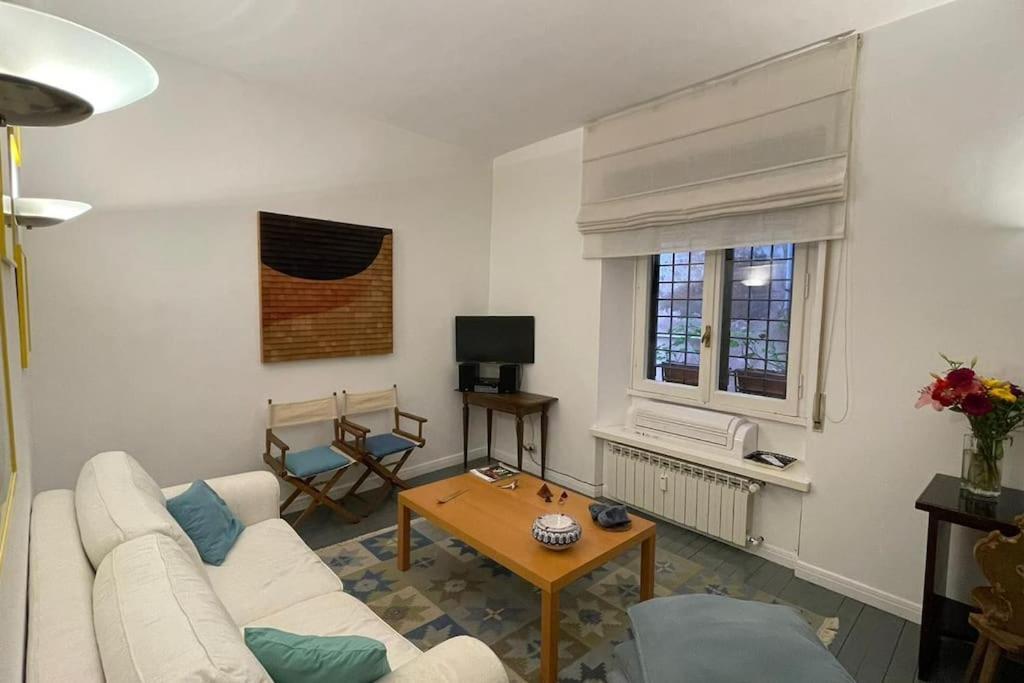 Ferienwohnung Vicolo San Trifone By Hili Rom Exterior foto